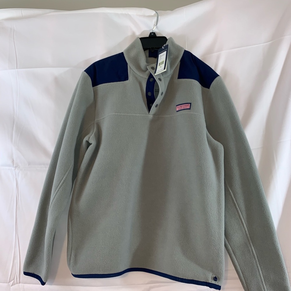 Brand new Vineyard Vines pullover!